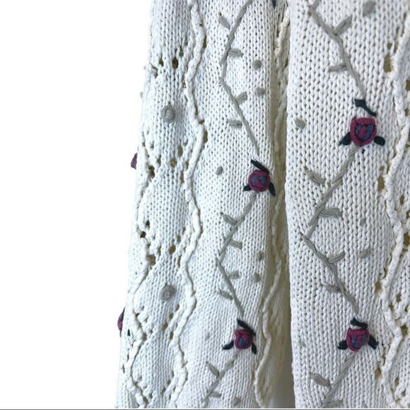 Vintage Northern Traditions Pointelle Knit Floral Embroidered Cardigan - Picture 9 of 11